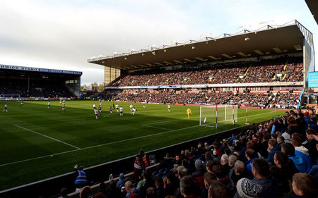 首回合赛中 首回合赛中