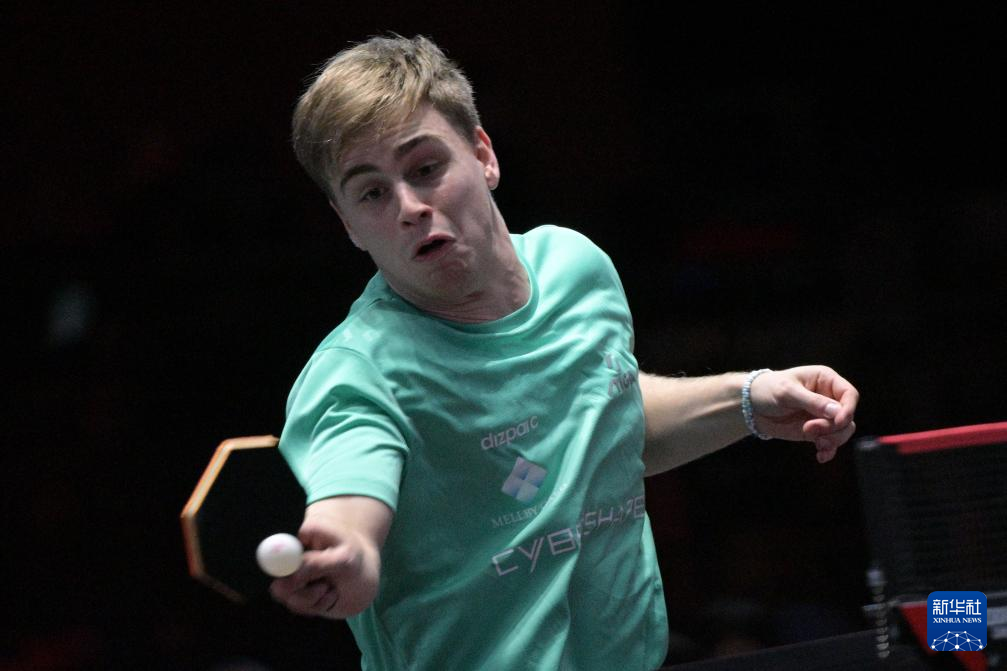 能使两人在 能使两人在