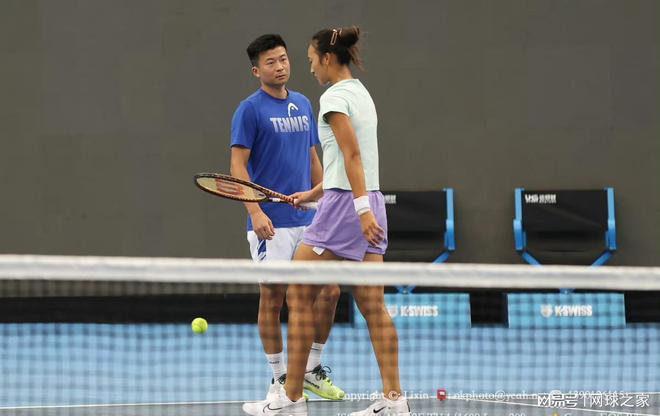 裁判引争议 裁判引争议